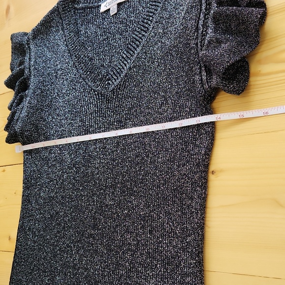Nanette Lepore V-neck Blouse M Flutter Sleeve Black Metalic Lurex Silver - Picture 9 of 15